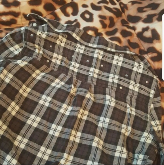 Vs Pink 3/4 sleeve button down - Picture 3 of 3